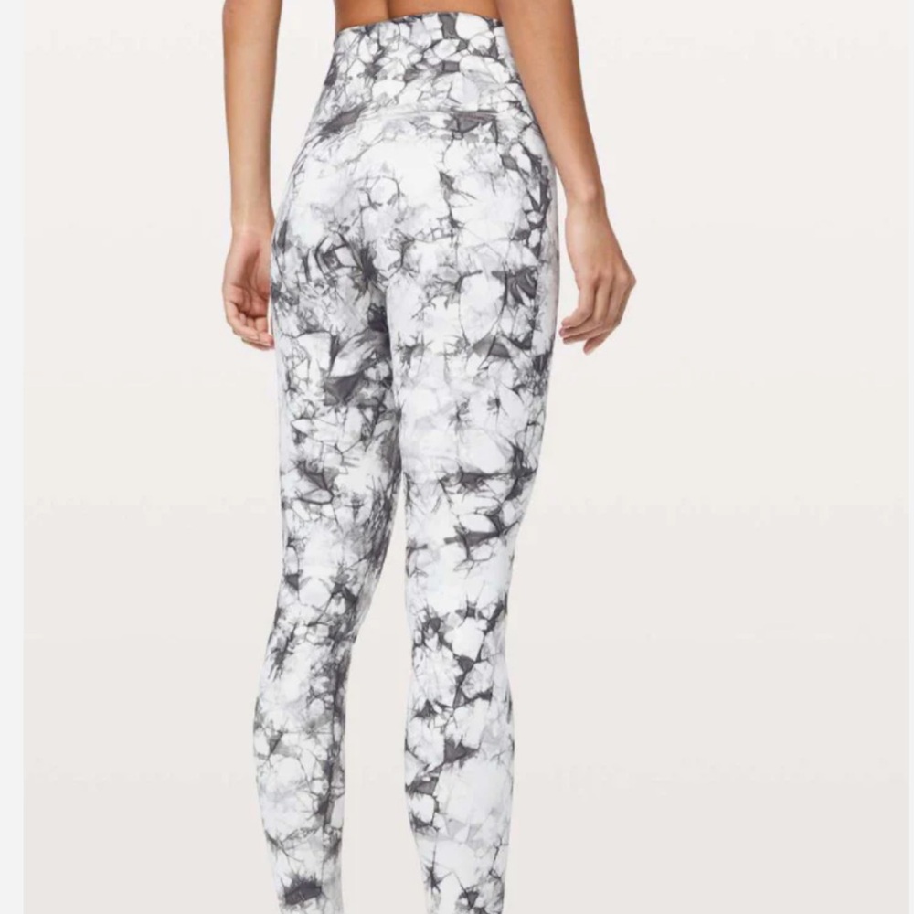 Lulu Lemon Tie Die Wonder Under
